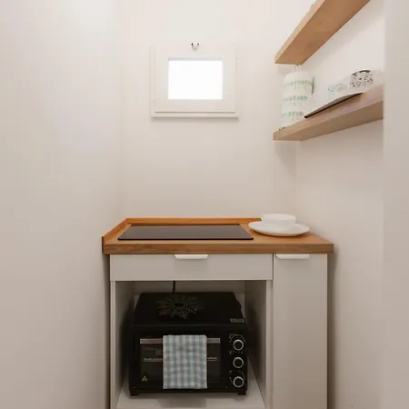 Гостевой дом Connie's Tourist 3*