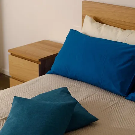 Connie's Tourist Гостевой дом